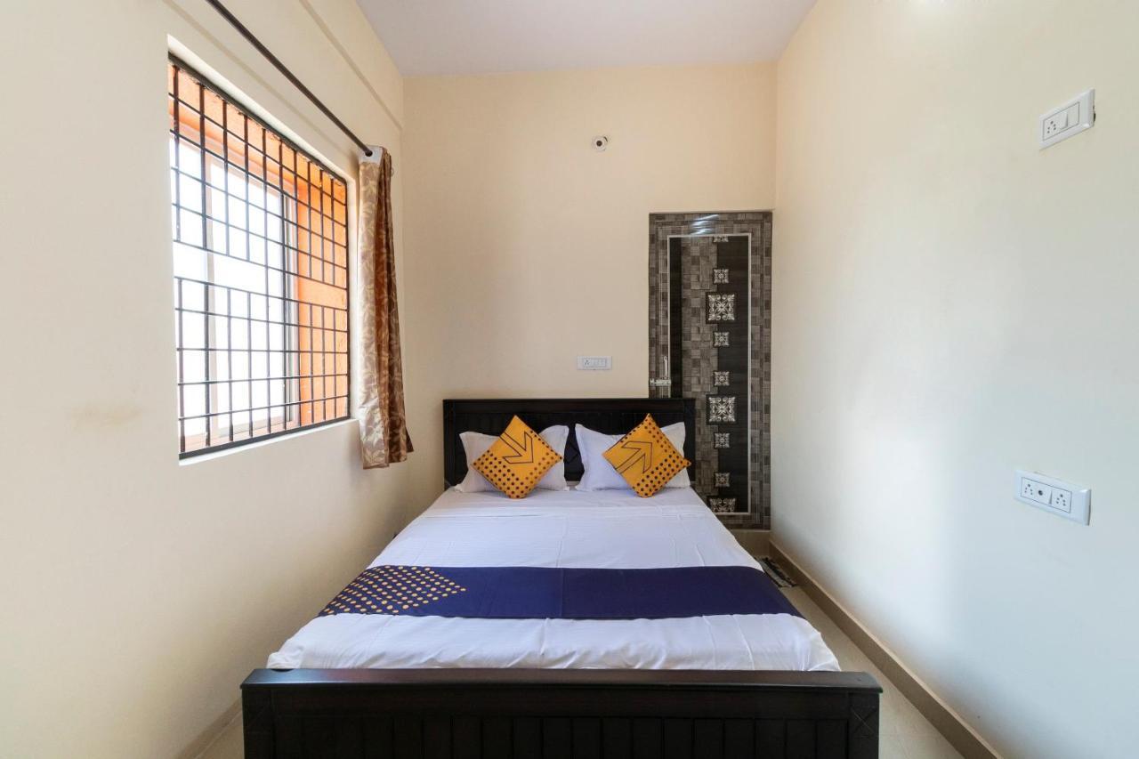 Spot On Ssr Lodging And Boarding Bangalore Exterior photo